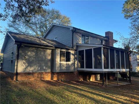 A home in Lilburn