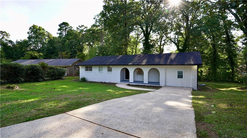 868 Maxey Hill Court