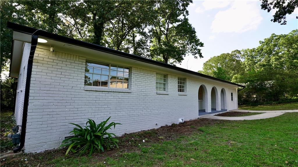 868 Maxey Hill Court