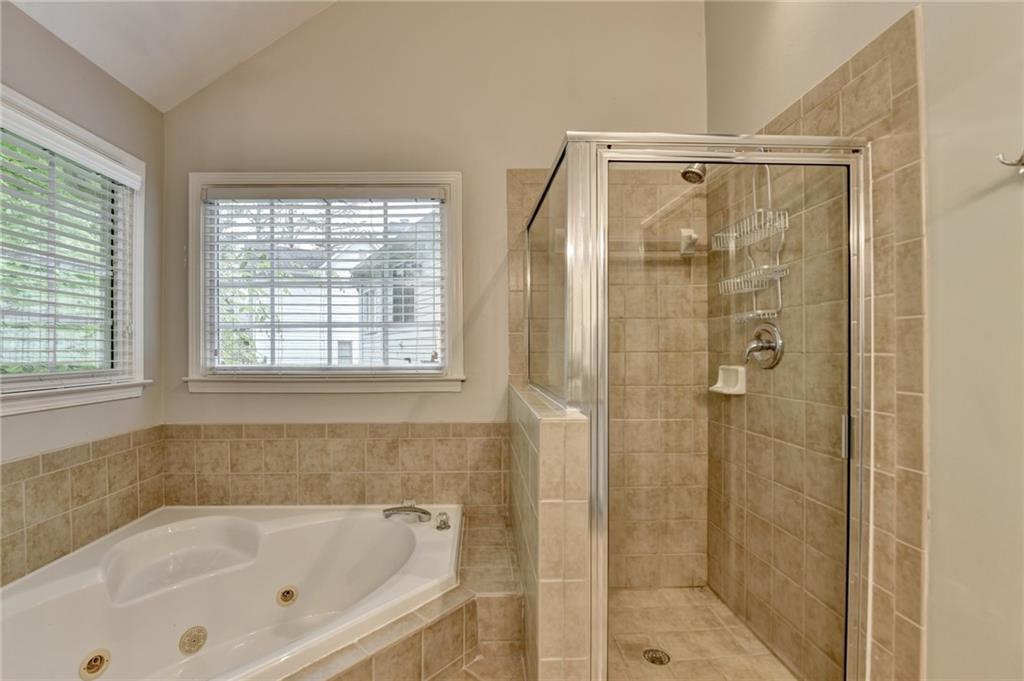 5574 Wynhall Drive, Peachtree Corners, Georgia image 36