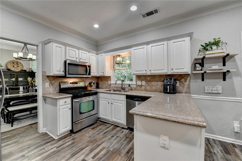 5574 Wynhall Drive, Peachtree Corners, Georgia image 16