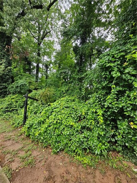 Vacant Land For Sale - 3048 Flat Shoals Road<br/> Dekalb County, Decatur, GA 30034