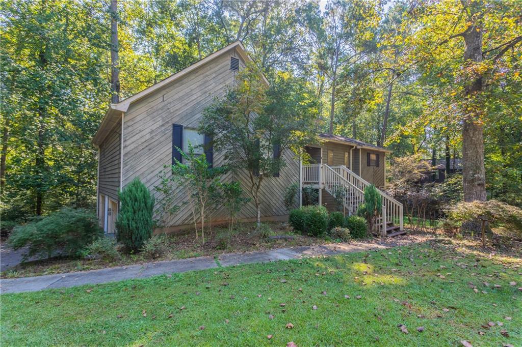 440 Julie Anne Way
