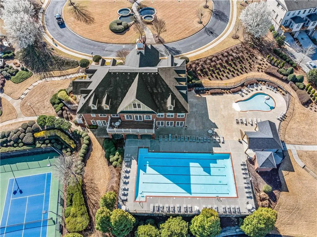 Suwanee, Georgia 30024, United States, 3 Bedrooms Bedrooms, ,3 BathroomsBathrooms,Residential,Pending,87032