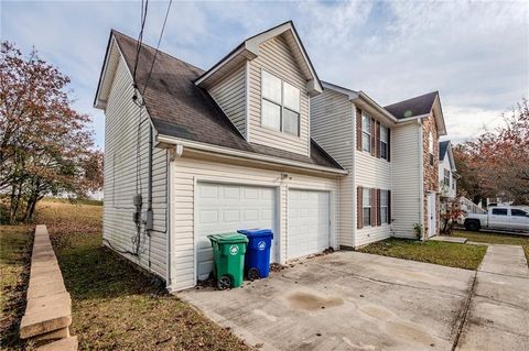 A home in Ellenwood