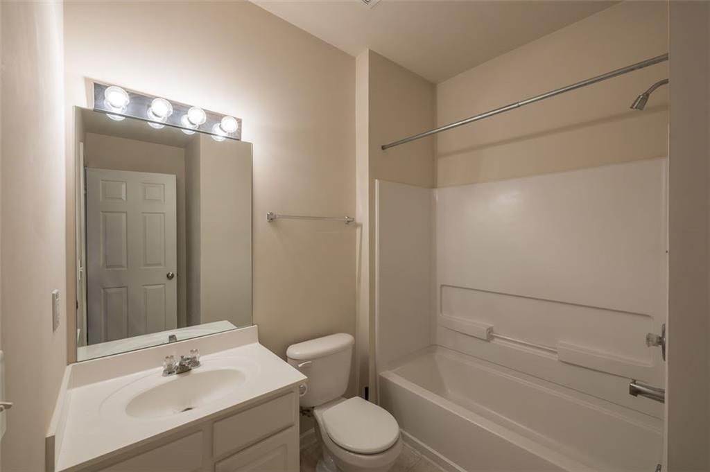 View Whittington Ph 3b Bldg 7 - Residential Lease