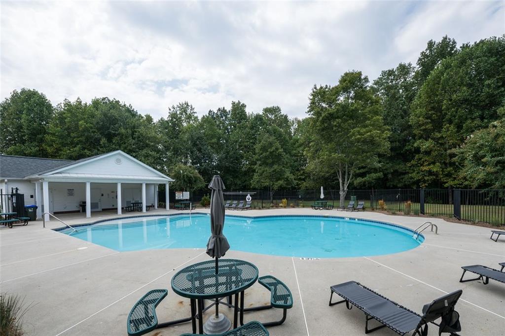 View Whittington Ph 3b Bldg 7 - Residential Lease