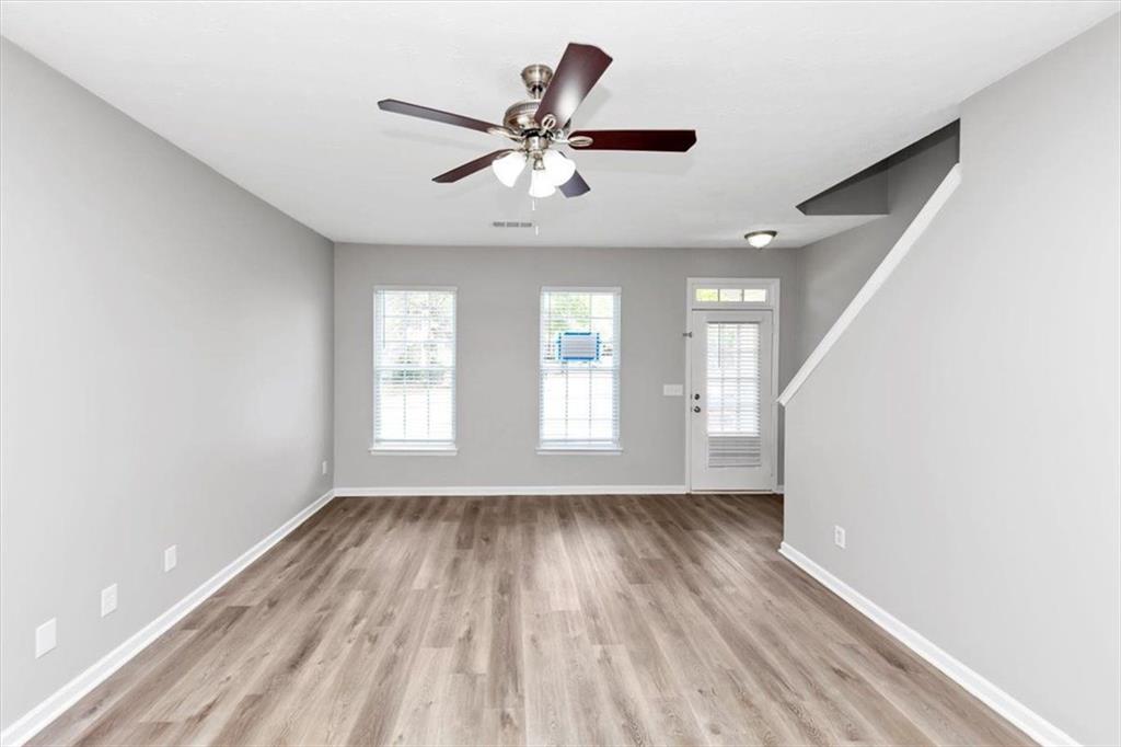 6252 Shenfield Lane, Union City, Georgia image 4