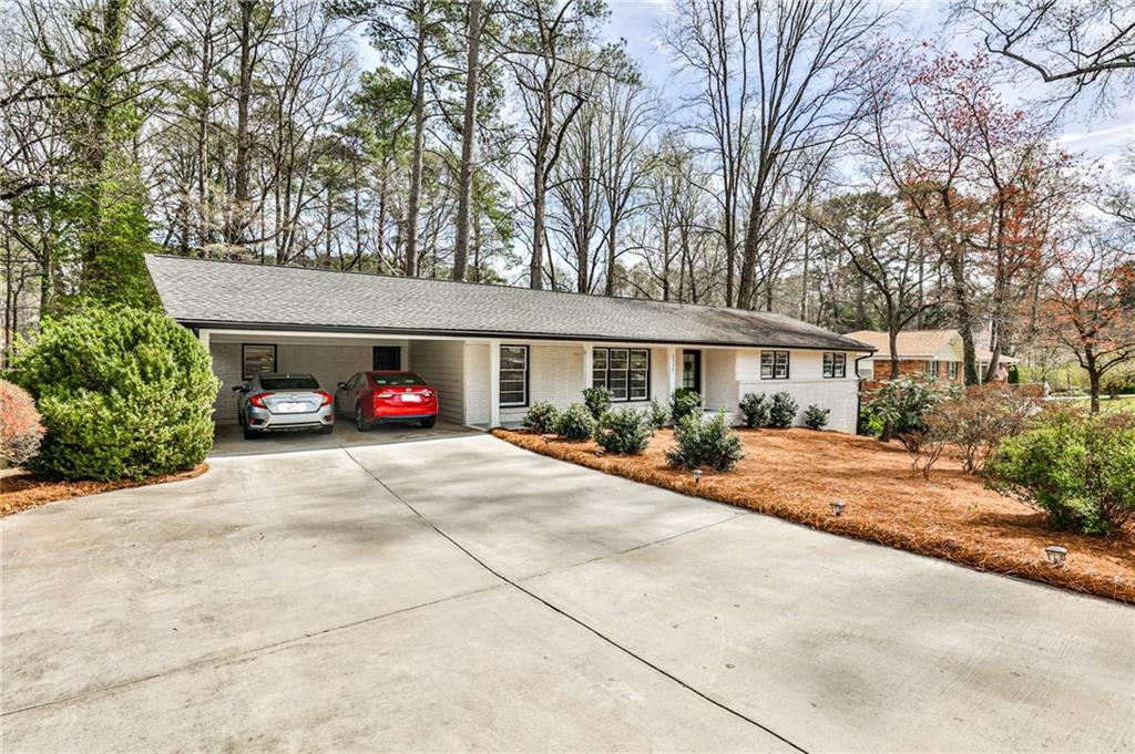 1777 Oak Crest Court, Tucker, Georgia image 2
