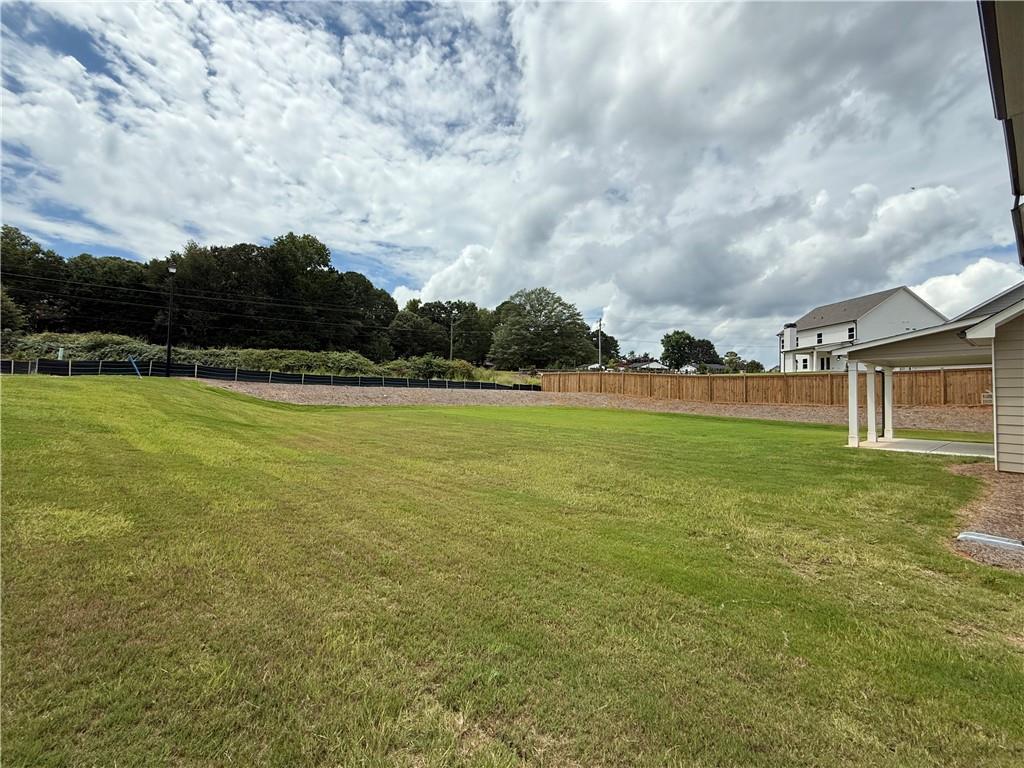 76 HIDDEN FIELDS Way