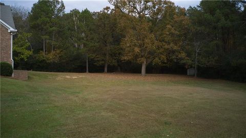 A home in Adairsville