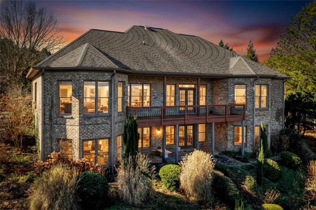 100 Foxpaw Leaf Court