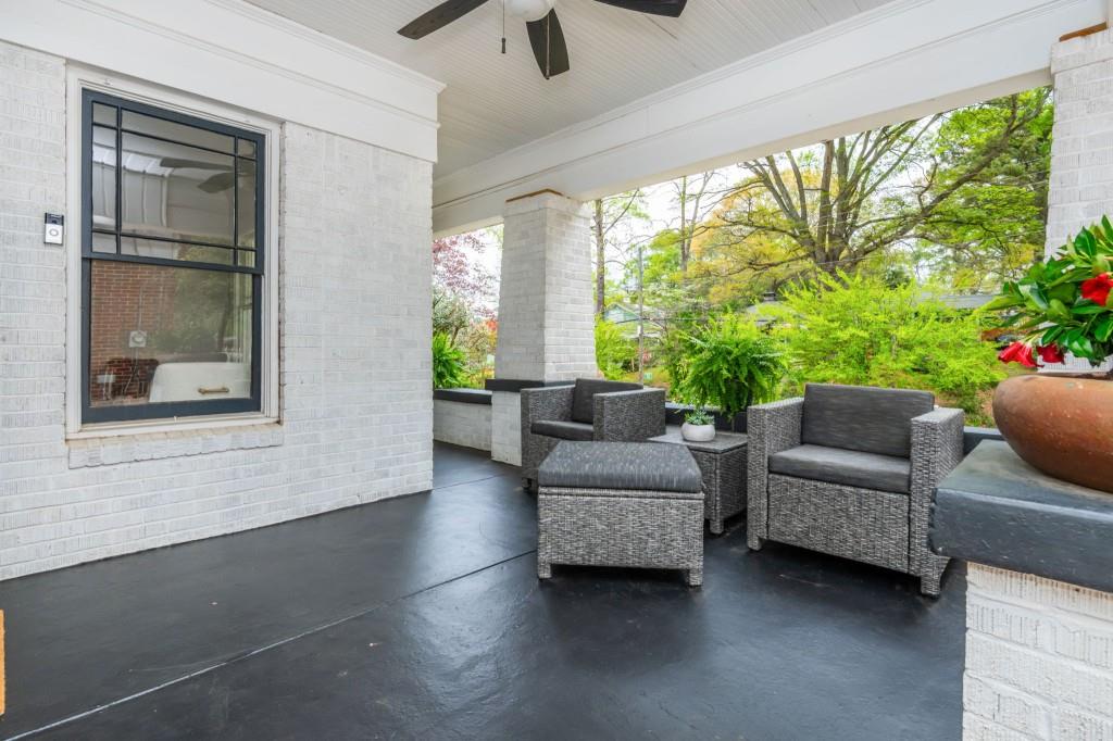 911 United Avenue SE