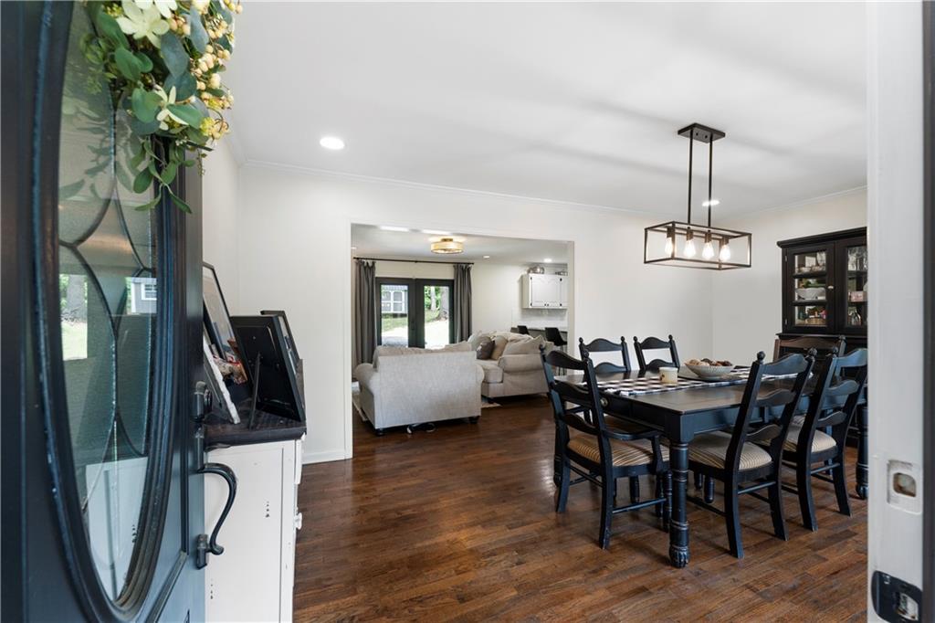212 Sherwood Drive