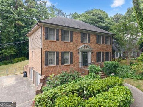 Homes For Sale - 2272 Westridge Drive<br/> Snellville, GA 30078