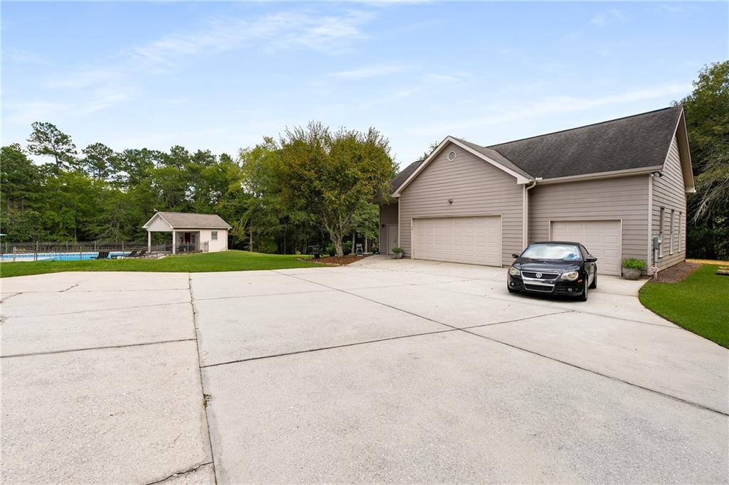 La Fayette Ridge - Residential