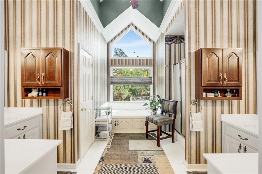 La Fayette Ridge - Residential