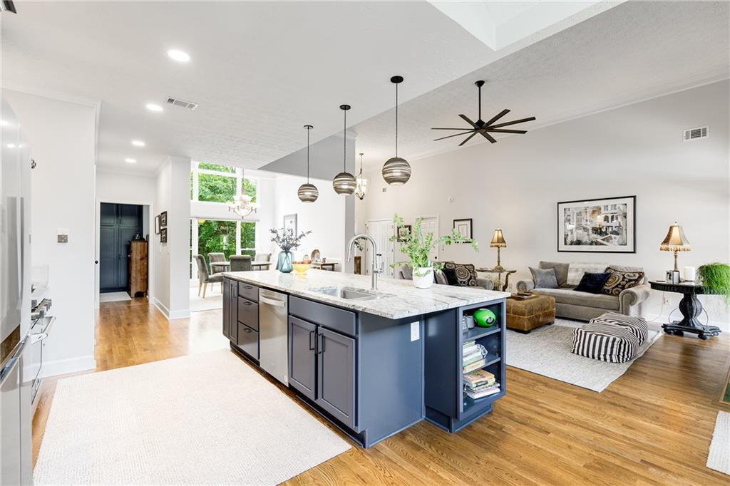 La Fayette Ridge - Residential