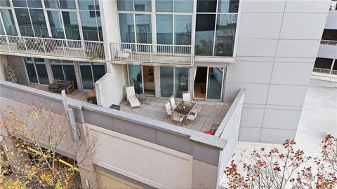 Condo For Rent - 44 Peachtree Place #424<br/> Atlanta, GA 30309