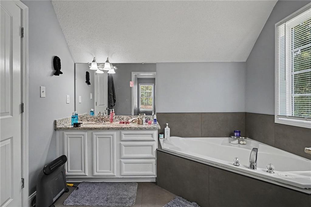 12911 Wyatt Circle