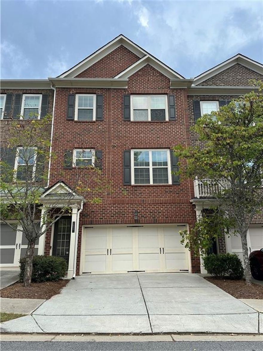 [AVAILABLE NOW]
BRAND NEW LVP Flooring Installed on Both Main and Lower Levels (2025), Freshly Painted Deck, Epoxy-Coated Garage Floor!
3-Story Townhome in Prime Alpharetta Location (Milton HS District)
Spacious 4BR / 2 Full + 2 Half Bath T0ownhome Just Minutes from GA-400 (Exit 8 & 9), Close to Shopping, Dining, and Top-rated Schools.
Open Floor Plan with Large Greatroom and Fireplace. Kitchen Features Granite Countertops, Espresso Cabinets, and Center Island Overlooking Dining and Living Areas. Finished Basement with Daylight Room and Half Bath Perfect for Office or Media Room. Private, Wooded Backyard with Half-fenced Deck.
Walking Distance to Fulton Science Academy, a Nationally Recognized Private STEM School.

Minimum 1year.
2years Preferred.