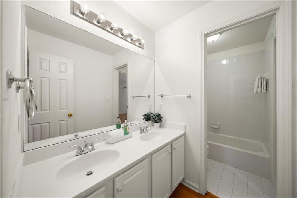 Oak Park - Residential