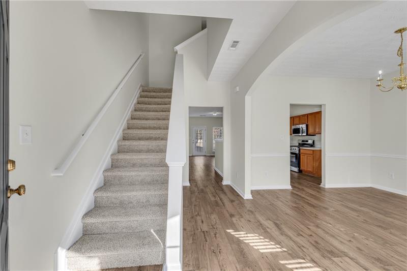 621 Kenridge Way, Suwanee, Georgia image 3
