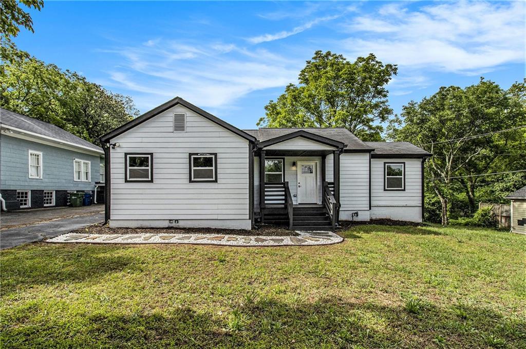 1926 Lakewood Terrace SE