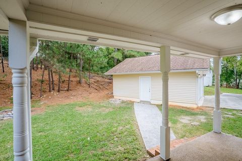 A home in Calhoun