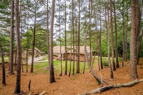 A home in Calhoun