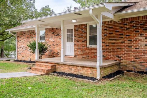 A home in Calhoun