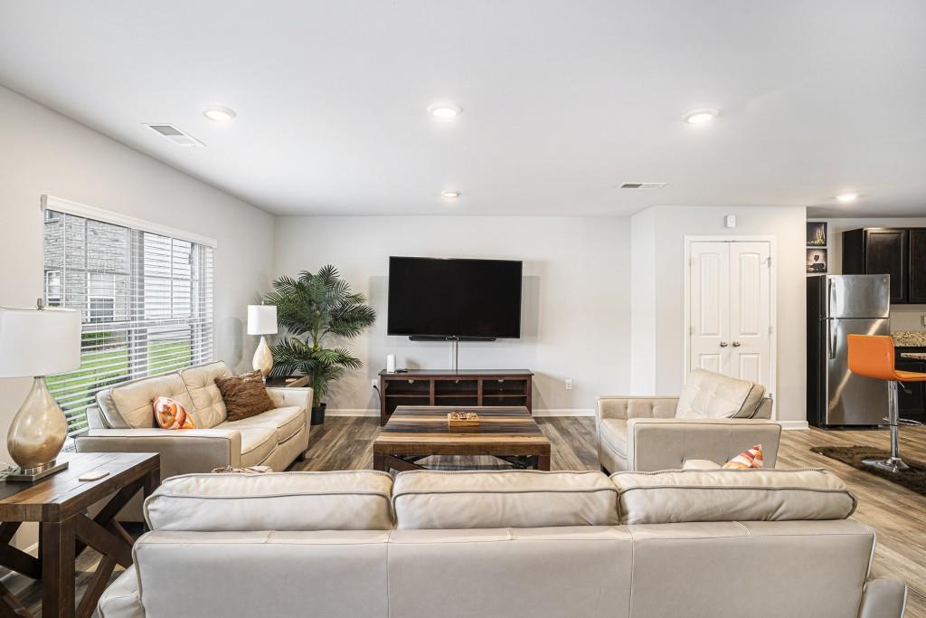 12225 Anchor Way