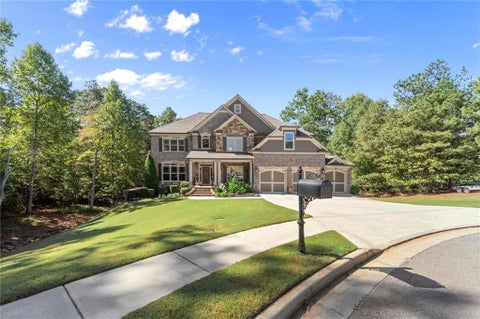 Homes For Sale - 6581 Misty Harbor Court<br/> Hall County, Flowery Branch, GA 30542