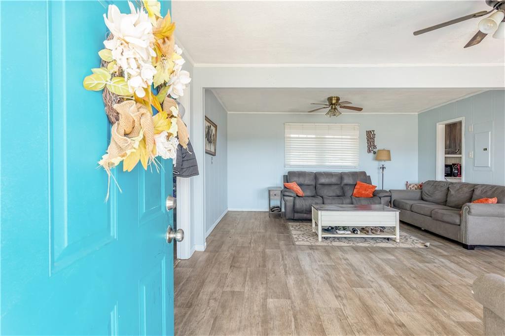 702 Buttermilk Road SW