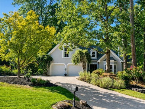 Homes For Sale - 2040 Shallowford Park Manor<br/> Roswell, GA 30075