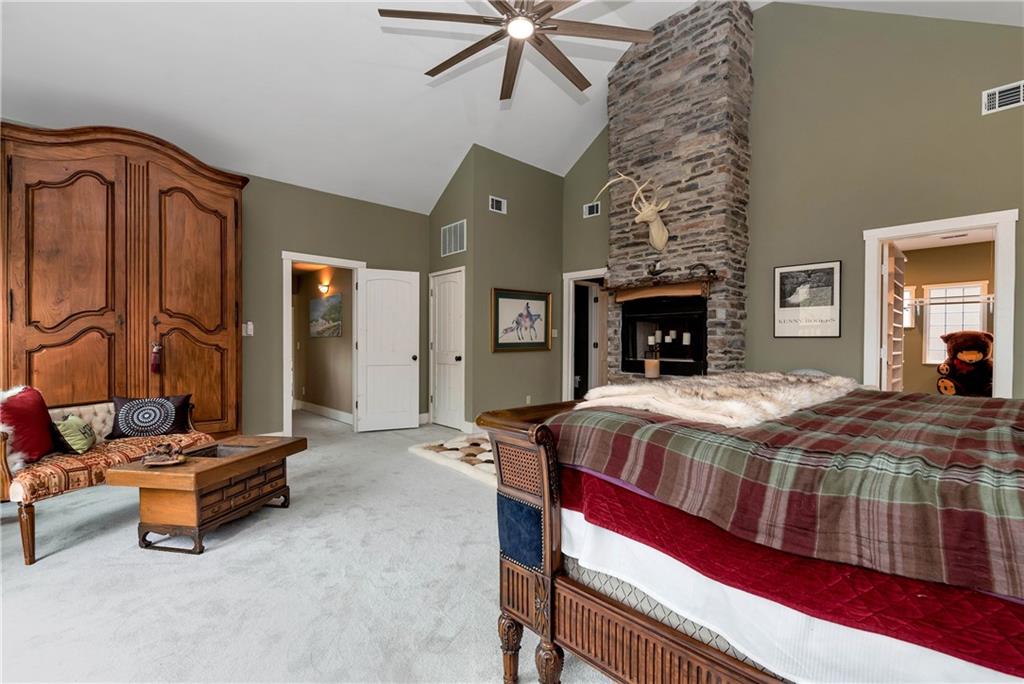 1040 Golden Avenue, Dahlonega, Georgia image 44