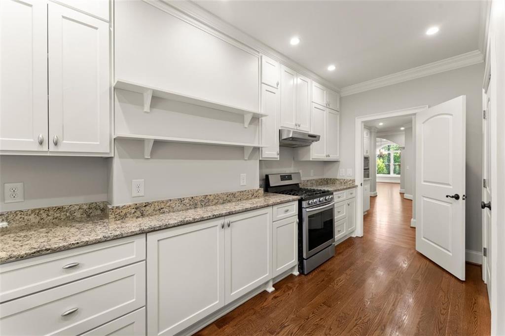 5816 Chamblee Dunwoody Road, Atlanta, Georgia image 17