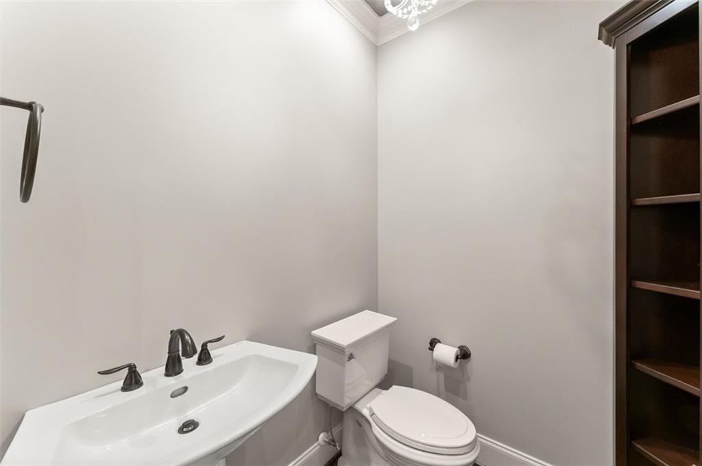 5816 Chamblee Dunwoody Road, Atlanta, Georgia image 27