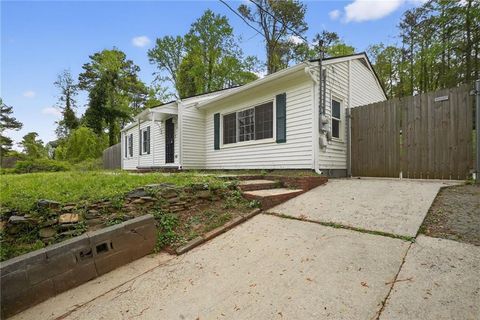 Photo of 2252 Beecher Circle SW, Atlanta, GA 30311 (MLS # 7745268)