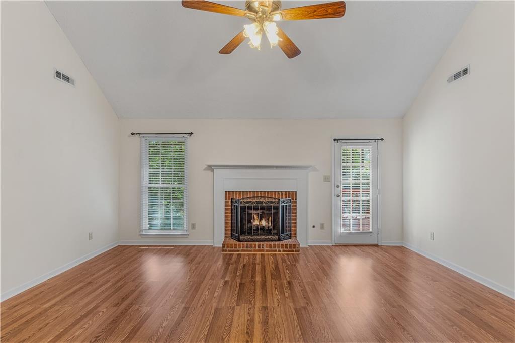 360 N Oakland Circle