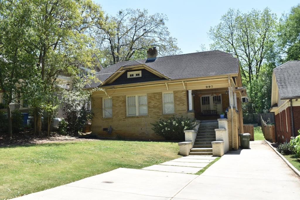 997 Mclynn Avenue NE