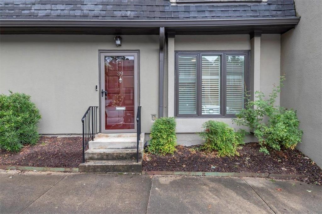 39 Ivy Gates NE 9
