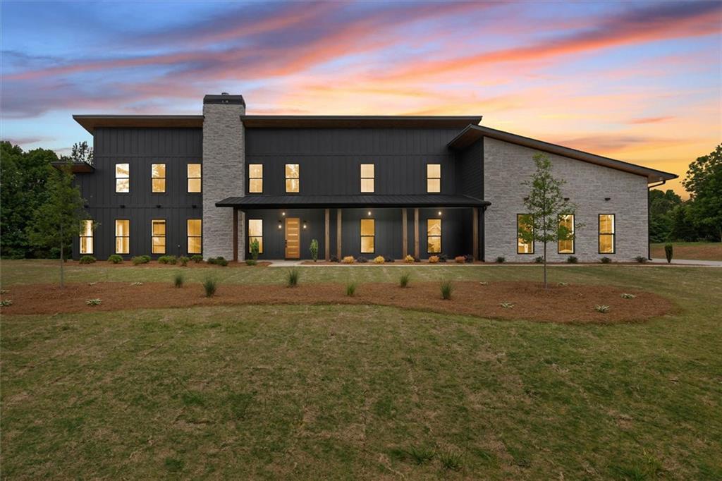 112 Summit Lane