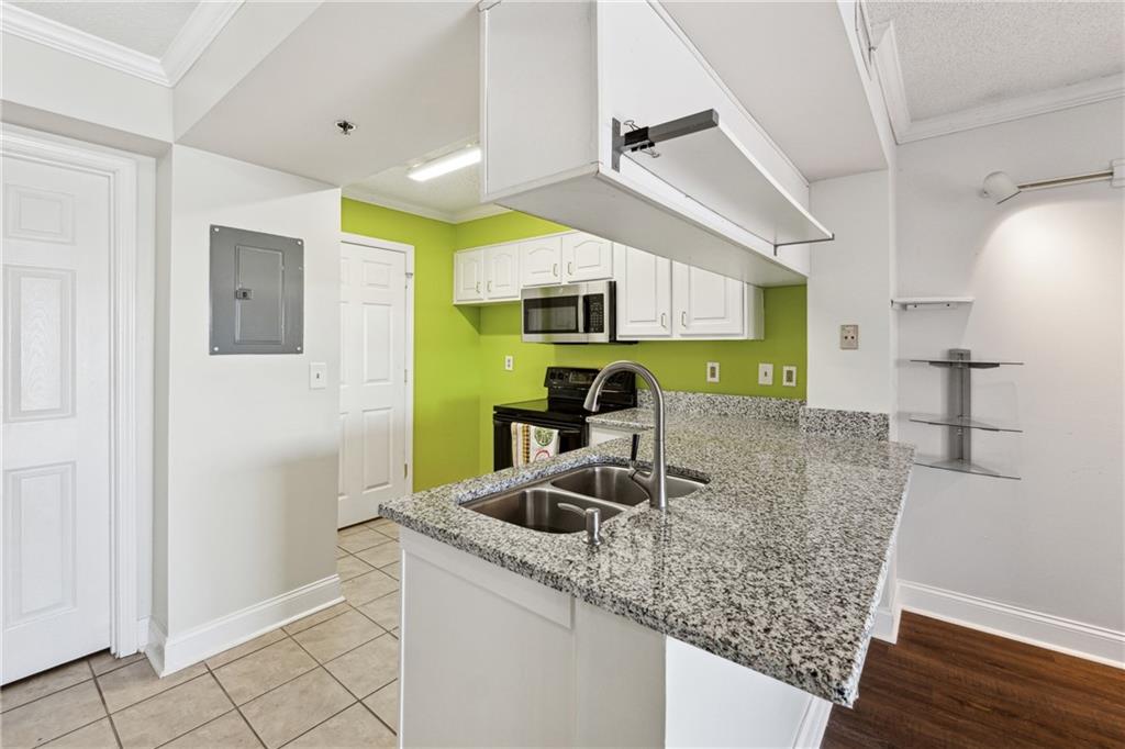 795 Hammond Drive 1407