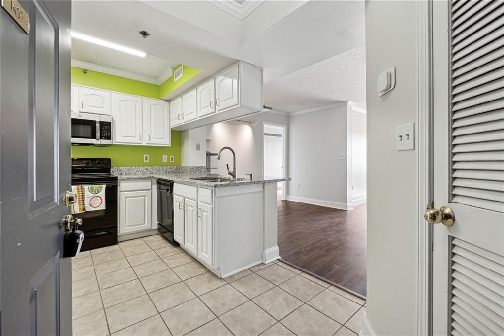 795 Hammond Drive 1407