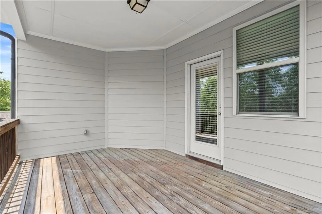 Sugar Hill, Georgia 30518, United States, 6 Bedrooms Bedrooms, ,5 BathroomsBathrooms,Residential,Active,162612