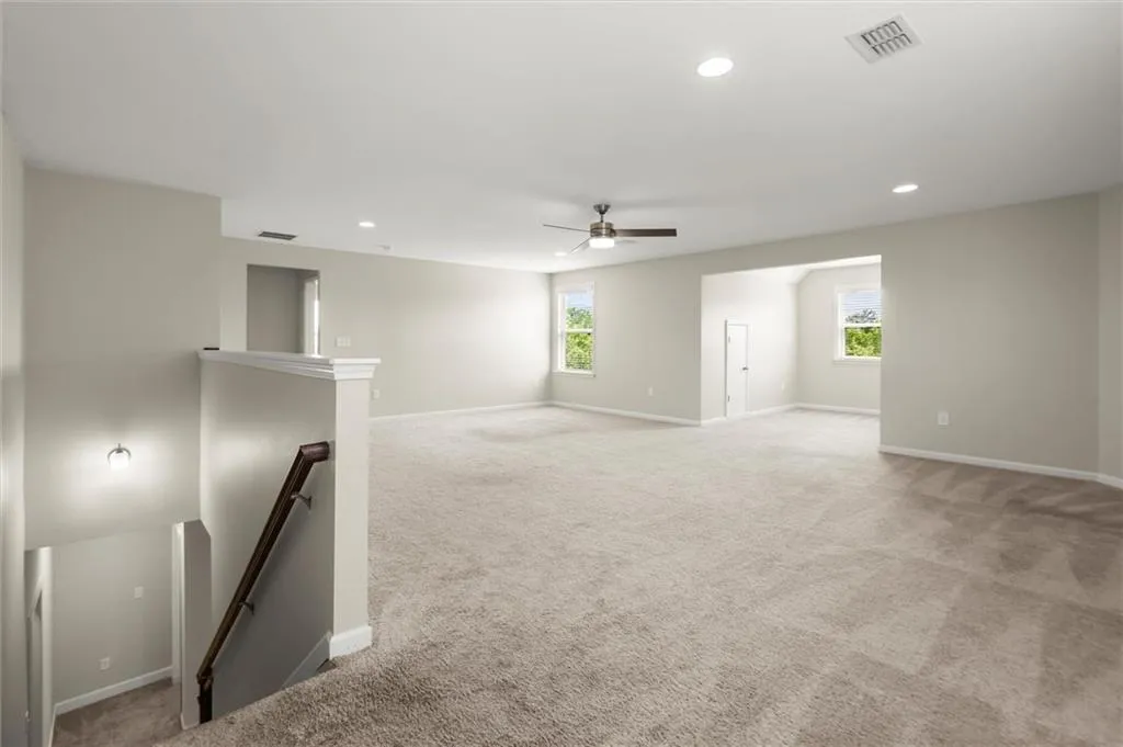 Sugar Hill, Georgia 30518, United States, 6 Bedrooms Bedrooms, ,5 BathroomsBathrooms,Residential,Active,162612