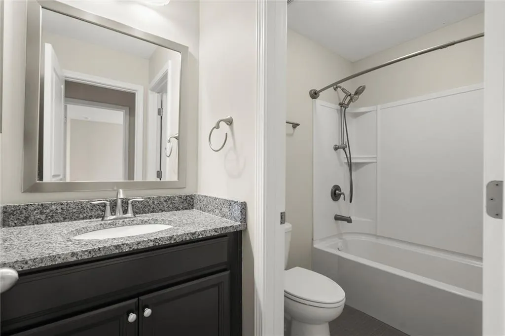 Sugar Hill, Georgia 30518, United States, 6 Bedrooms Bedrooms, ,5 BathroomsBathrooms,Residential,Active,162612