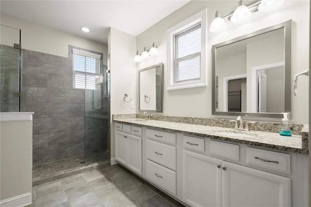 Sugar Hill, Georgia 30518, United States, 6 Bedrooms Bedrooms, ,5 BathroomsBathrooms,Residential,Active,162612