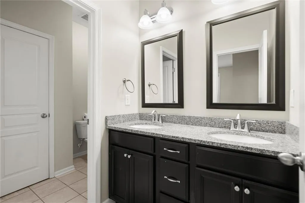 Sugar Hill, Georgia 30518, United States, 6 Bedrooms Bedrooms, ,5 BathroomsBathrooms,Residential,Active,162612